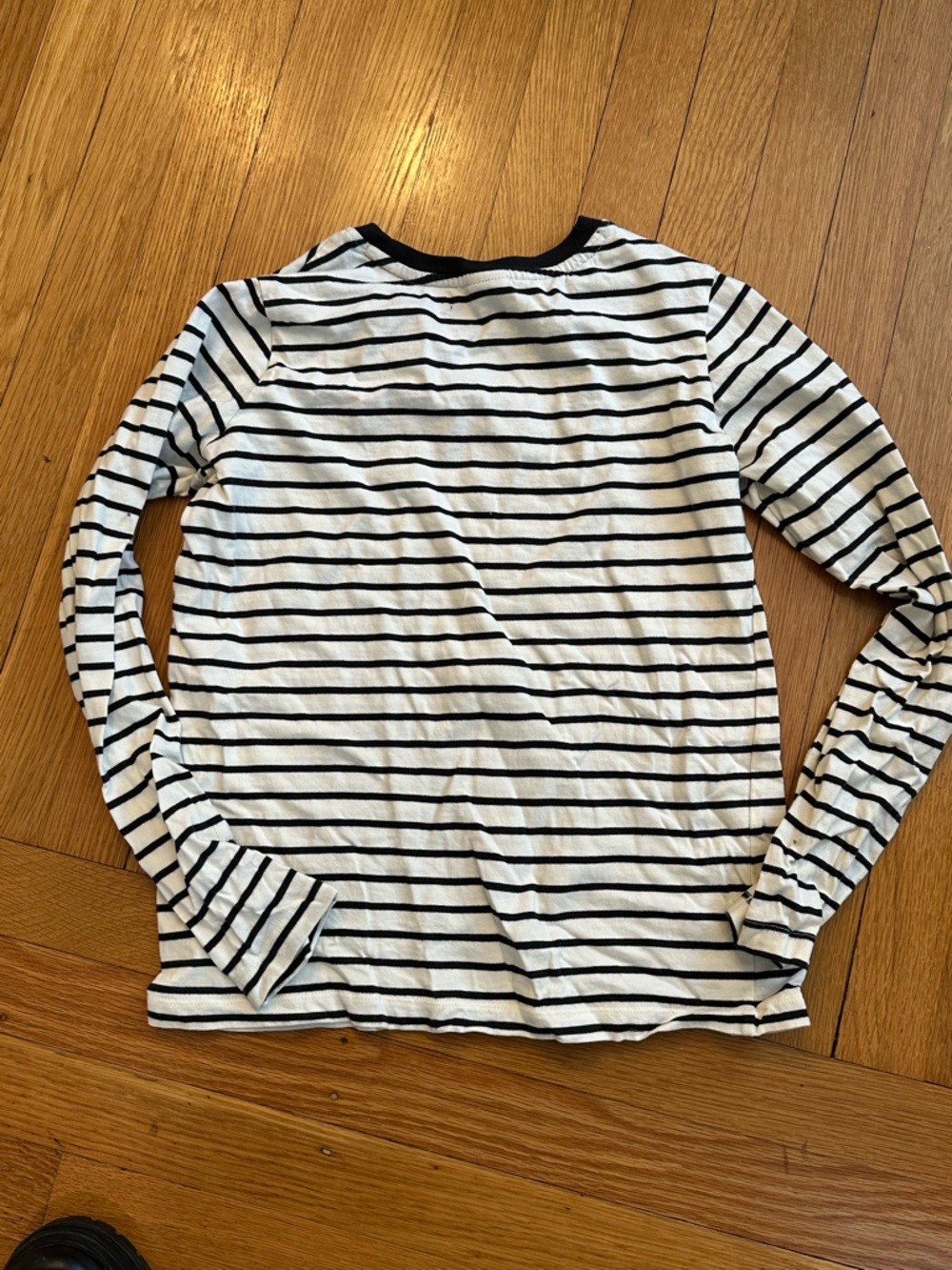 Hanna Andersson Kids Long-Sleeve Striped Top with Red Heart - Picture 5 of 6